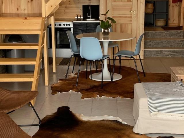 Lodge Small Vinter Summer House *